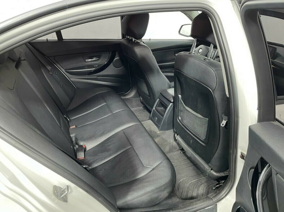 BMW 3 серии, 1.6 л, АТ, 2013 фото 1