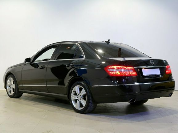 Mercedes-Benz E-Класс, 3.5 л, АТ, 2010 фото 5