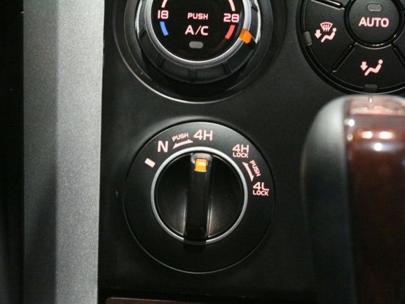 Suzuki Grand Vitara, 2.0 л, АТ, 2008 фото 2