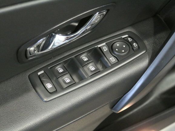 Renault Fluence, 1.6 л, Вариатор, 2016 фото 2