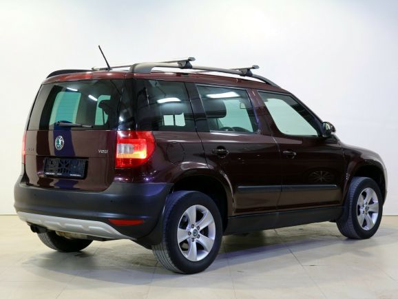 Skoda Yeti Ambition, 1.8 л, Робот, 2013 фото 5