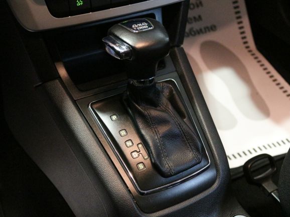 Skoda Yeti Ambition, 1.8 л, Робот, 2013 фото 2