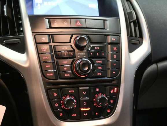 Opel Astra Sport, 1.4 л, АТ, 2014 фото 10