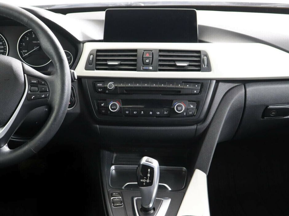 BMW 3 серии, 2.0 л, АТ, 2016 фото 14