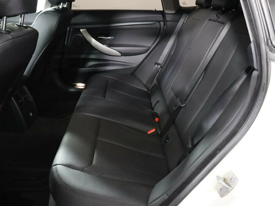 BMW 3 серии, 2.0 л, АТ, 2016 фото 1