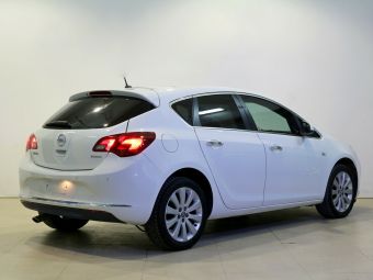 Opel Astra Active, 1.4 л, АКПП, 2012 фото 5