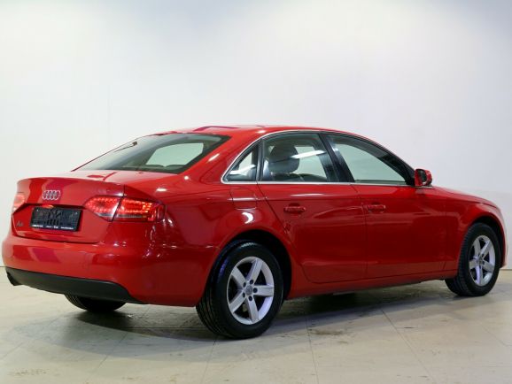 Audi A4 Стандарт, 1.8 л, Вариатор, 2010 фото 6