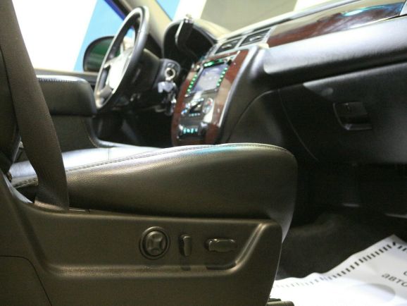 Chevrolet Tahoe, 5.3 л, АТ, 2008 фото 14