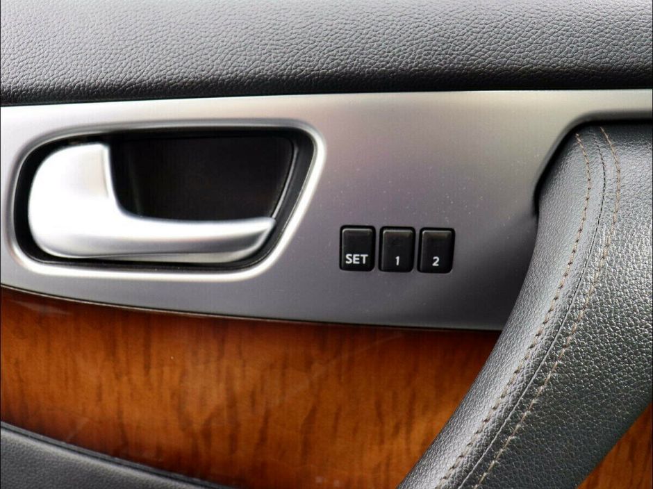 Infiniti FX, 3.7 л, АТ, 2012 фото 8