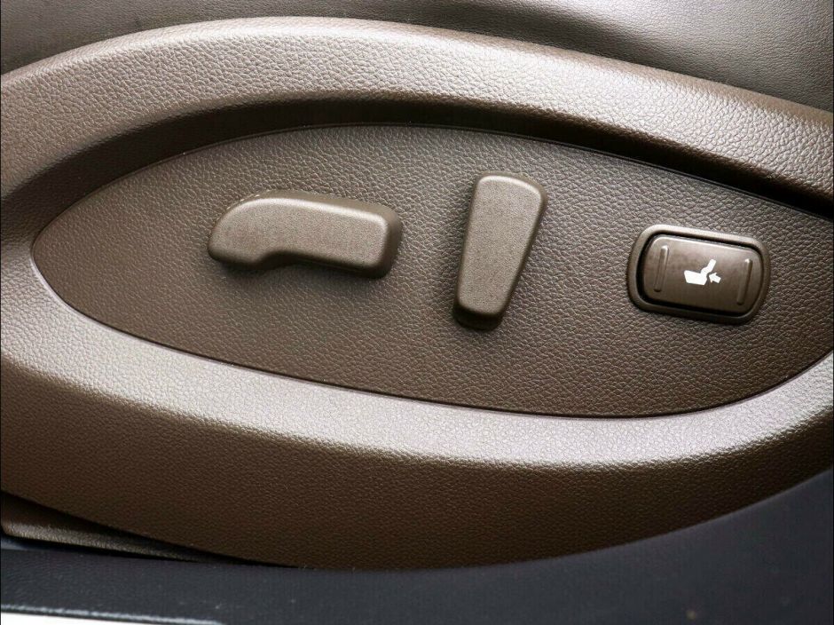 Infiniti FX, 3.7 л, АТ, 2012 фото 9