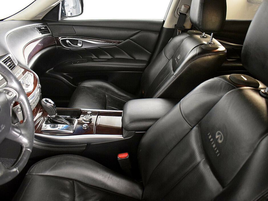 Infiniti M, 2.5 л, АТ, 2011 фото 9