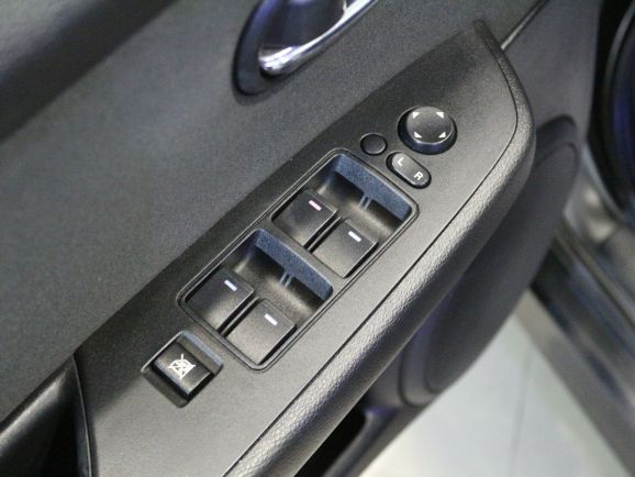 Mazda 6 Touring Plus, 1.8 л, МТ, 2011 фото 1