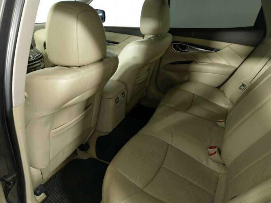Infiniti M, 2.5 л, АТ, 2012 фото 2