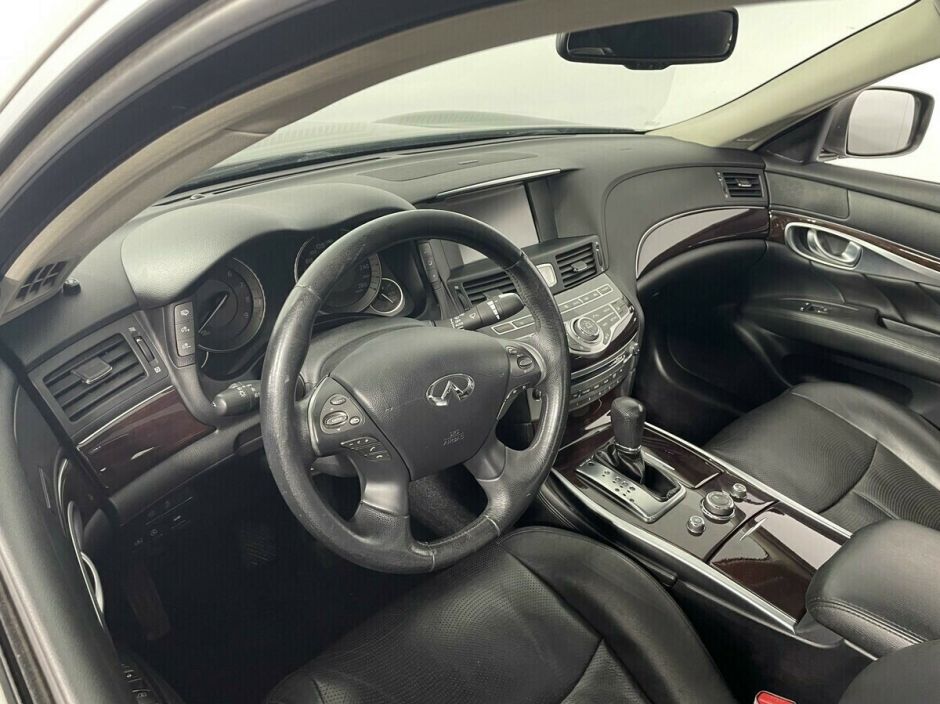 Infiniti M, 3.7 л, АТ, 2011 фото 11