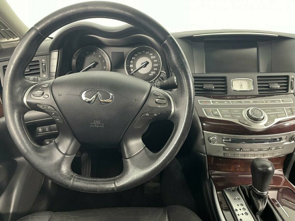 Infiniti M, 3.7 л, АТ, 2011 фото 13