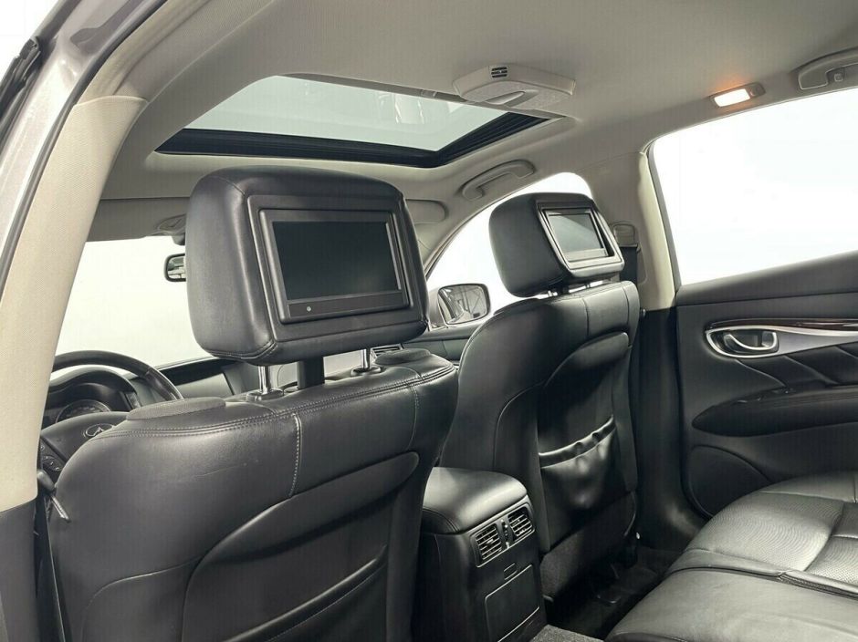 Infiniti M, 3.7 л, АТ, 2011 фото 2