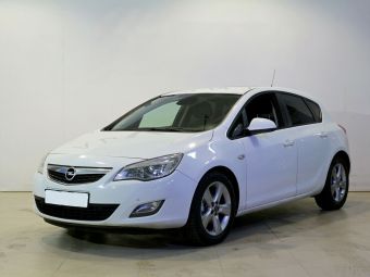 Opel Astra Cosmo, 1.6 л, АКПП, 2012 фото 3