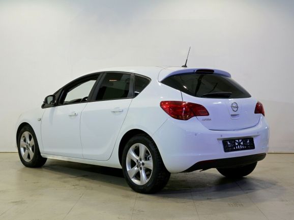 Opel Astra Cosmo, 1.6 л, АТ, 2012 фото 6