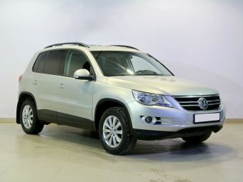 Volkswagen Tiguan Sport&Style, 2.0 л, АКПП, 2009 фото 4