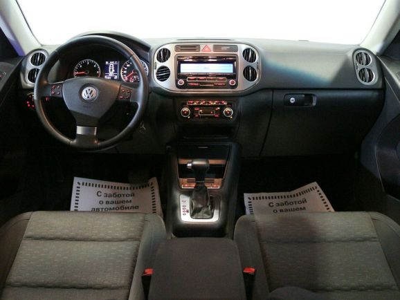 Volkswagen Tiguan Sport&Style, 2.0 л, АТ, 2009 фото 8
