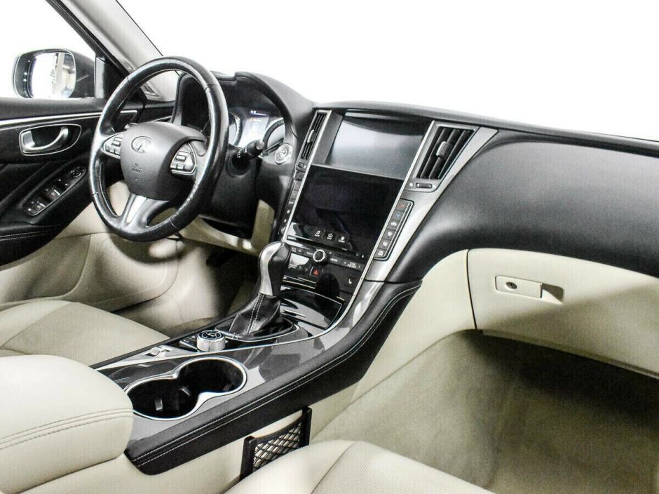 Infiniti Q50, 2.0 л, АТ, 2014 фото 2