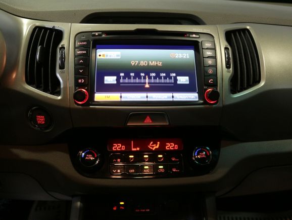 Kia Sportage, 2.0 л, АТ, 2012 фото 7