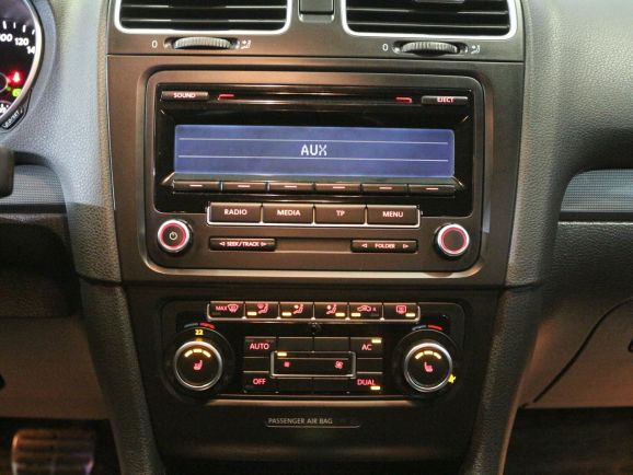 Volkswagen Golf, 1.4 л, Робот, 2012 фото 8