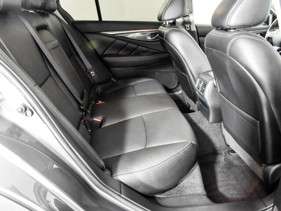 Infiniti Q50, 2.0 л, АТ, 2016 фото 2