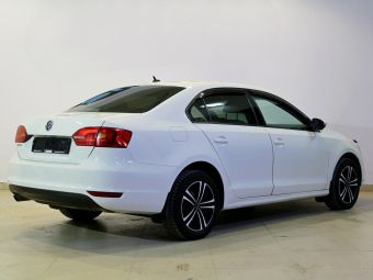 Volkswagen Jetta, 1.6 л, МКПП, 2011 фото 5