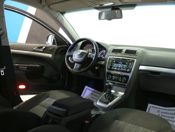 Skoda Octavia, 1.8 л, АТ, 2012 фото 9