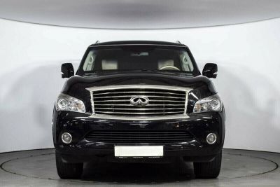 Infiniti QX56, 5.6 л, АКПП, 2013 фото 4