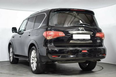 Infiniti QX56, 5.6 л, АКПП, 2013 фото 8