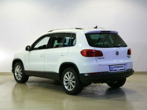 Volkswagen Tiguan, 2.0 л, АТ, 2012 фото 6