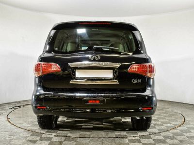 Infiniti QX56, 5.6 л, АКПП, 2012 фото 7