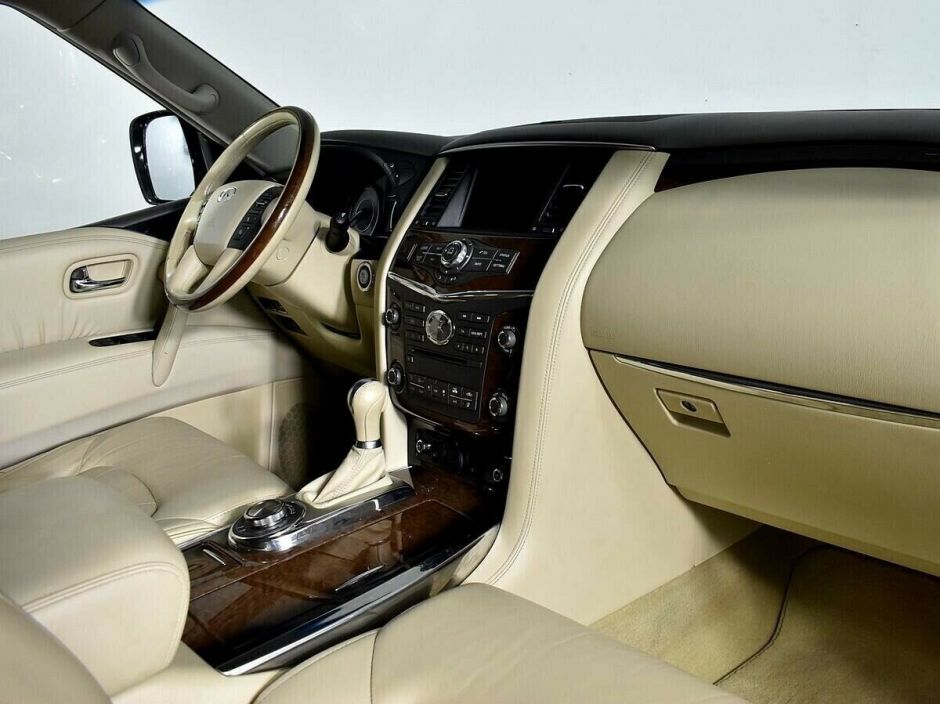 Infiniti QX56, 5.6 л, АТ, 2011 фото 14