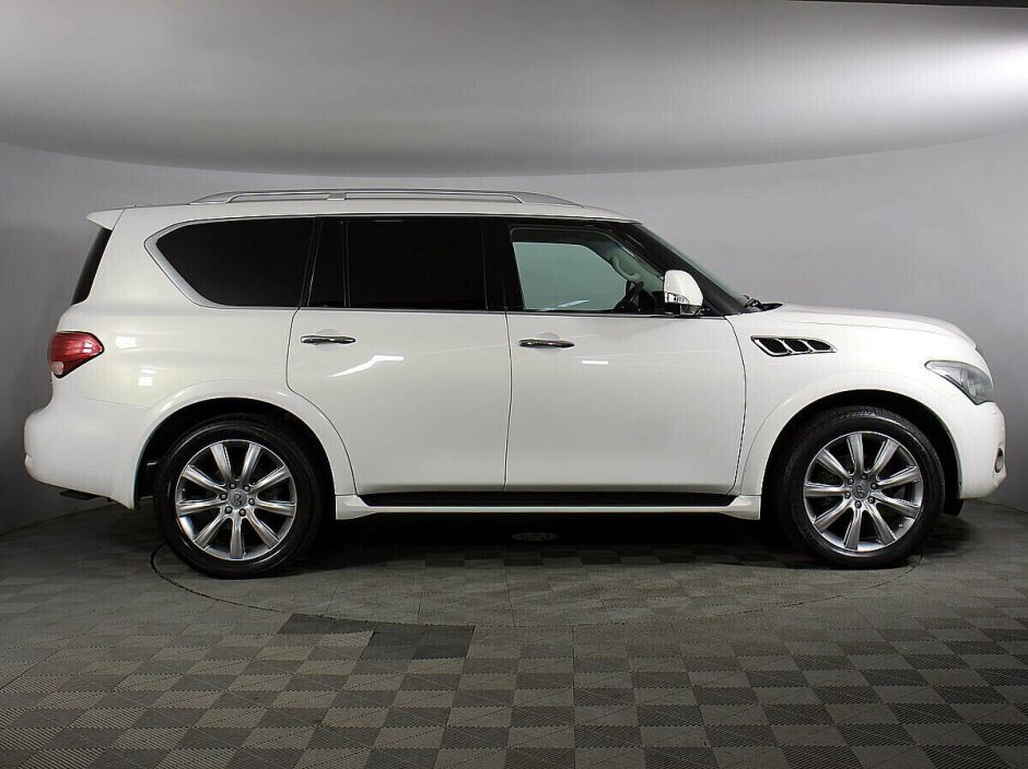 Infiniti QX56, 5.6 л, АТ, 2011 фото 8