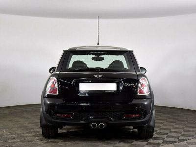 MINI Hatch, 1.6 л, АКПП, 2011 фото 6