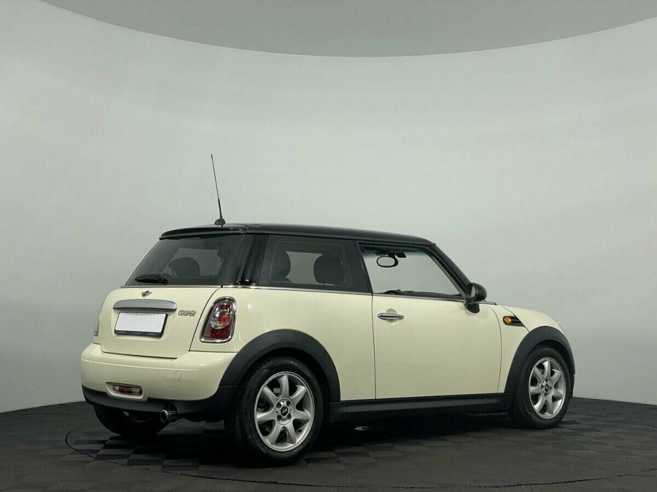 MINI Hatch, 1.6 л, АТ, 2012 фото 6