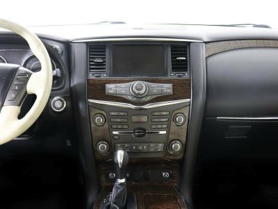 Nissan Patrol, 5.6 л, АКПП, 2010 фото 13