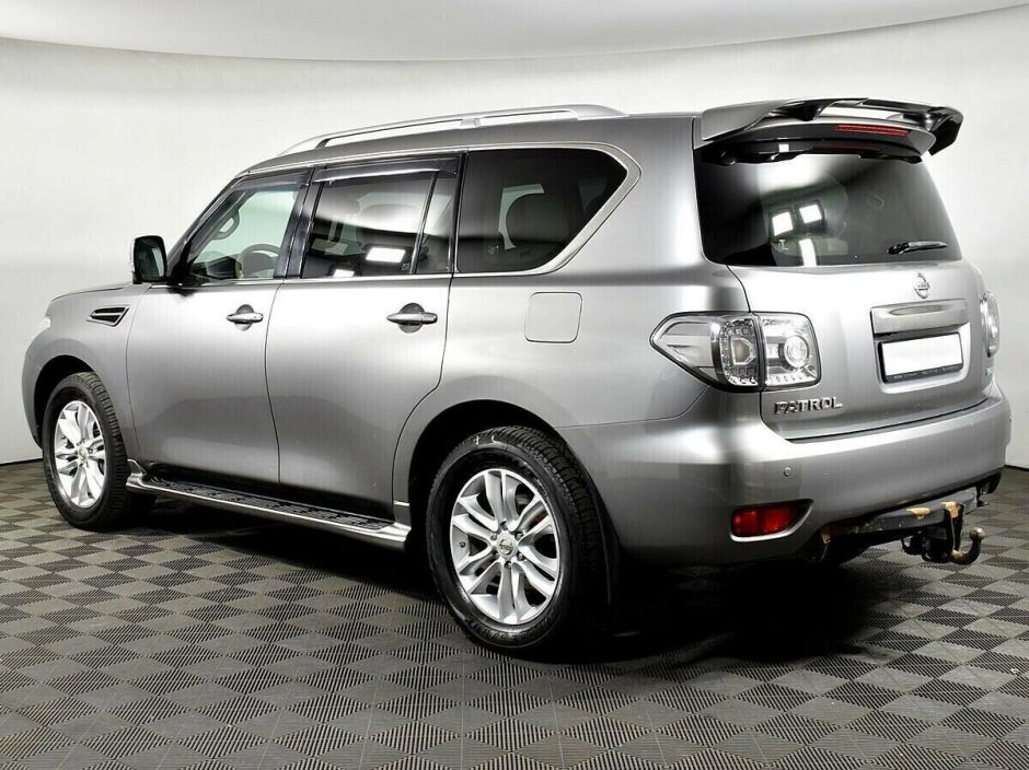 Nissan Patrol, 5.6 л, АТ, 2011 фото 8