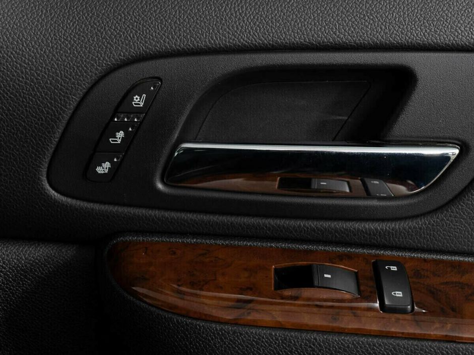 Chevrolet Tahoe, 5.3 л, АТ, 2011 фото 17