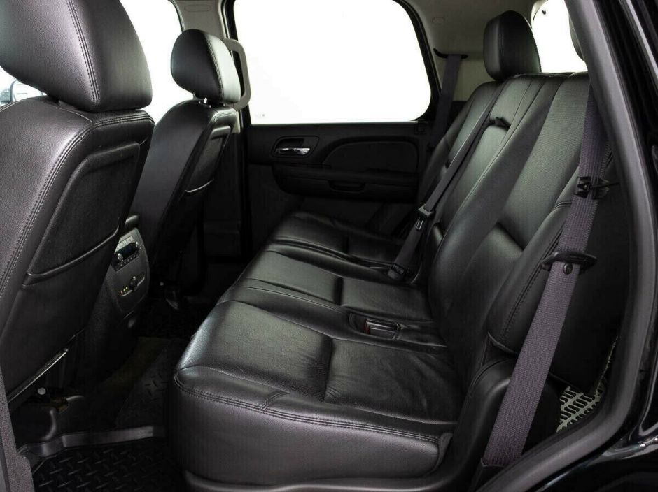 Chevrolet Tahoe, 5.3 л, АТ, 2011 фото 2