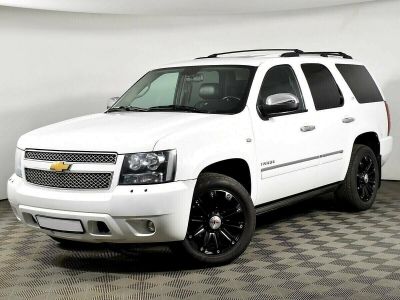 Chevrolet Tahoe, 5.3 л, АКПП, 2013 фото 3