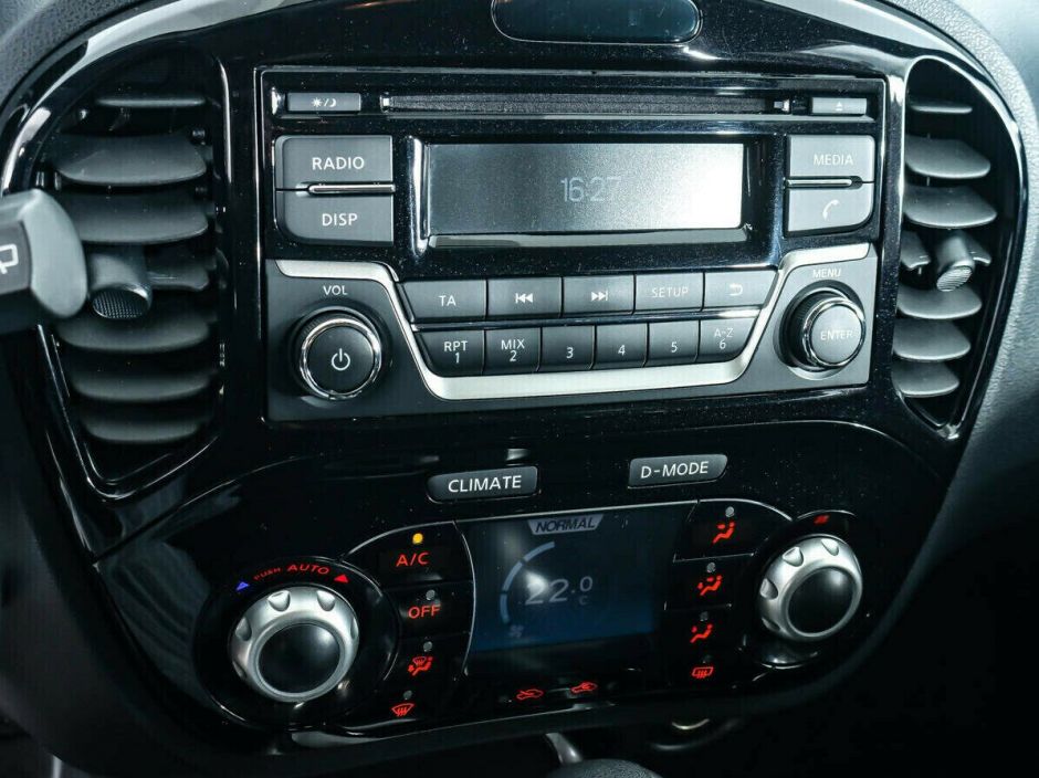 Nissan Juke, 1.6 л, Вариатор, 2015 фото 11