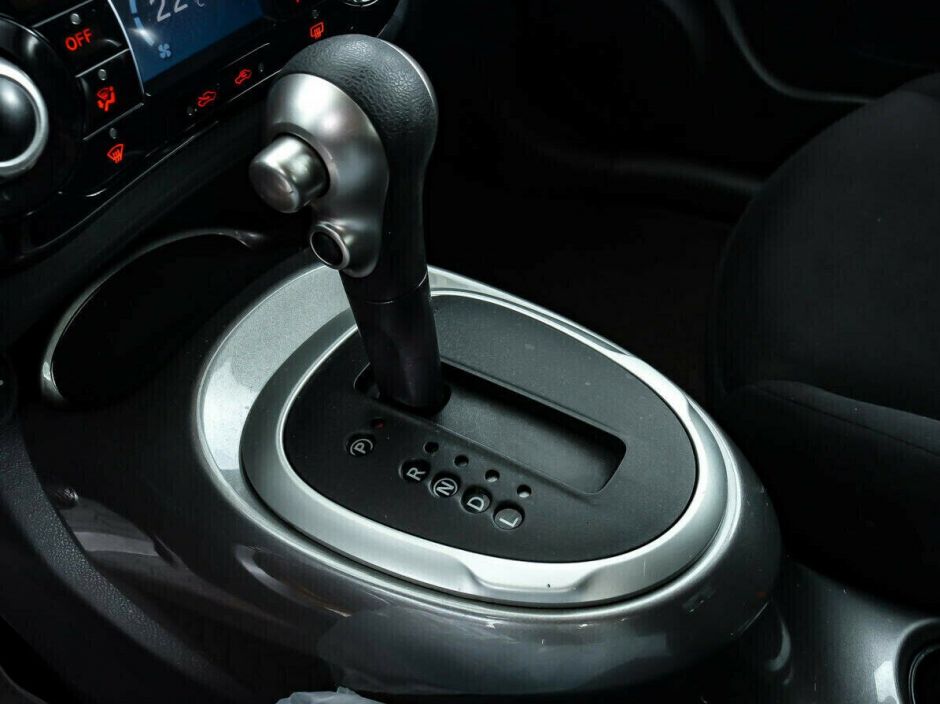 Nissan Juke, 1.6 л, Вариатор, 2015 фото 2