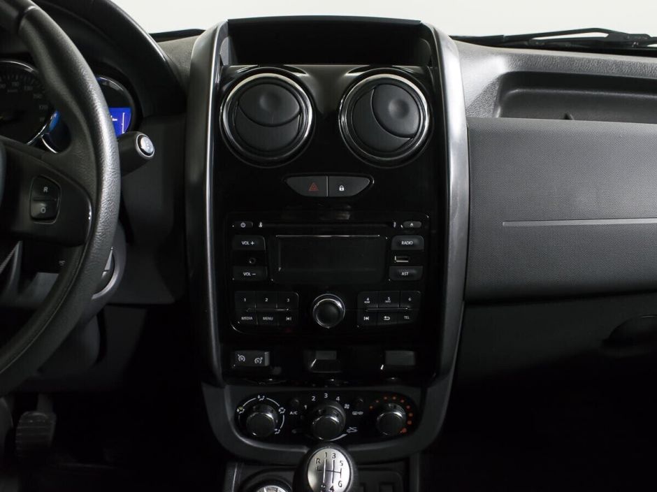 Renault Duster Life, 1.6 л, МТ, 2016 фото 10