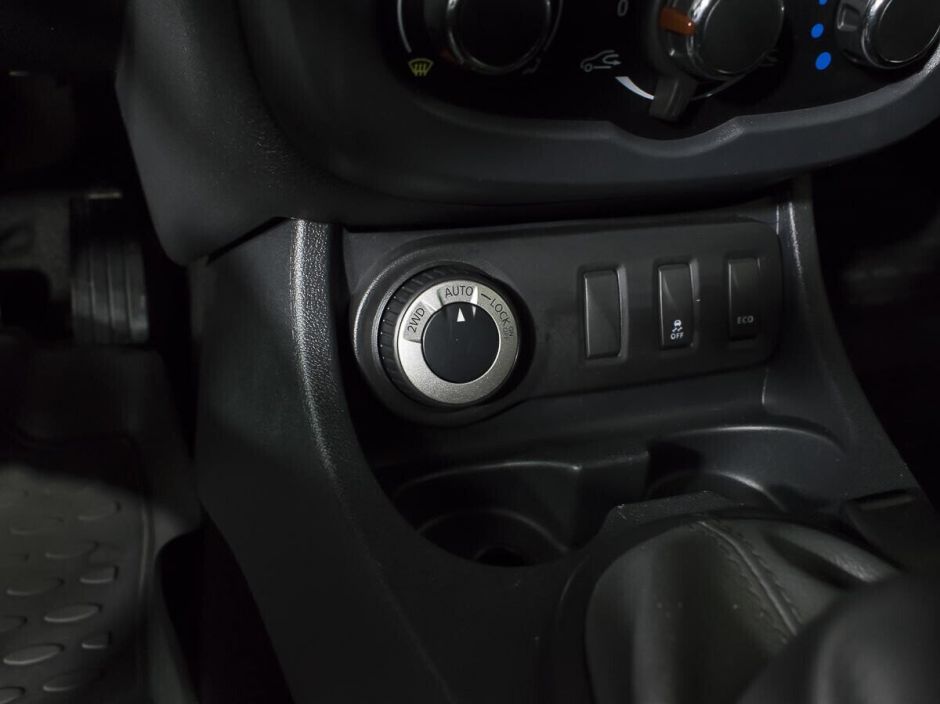 Renault Duster Life, 1.6 л, МТ, 2016 фото 2