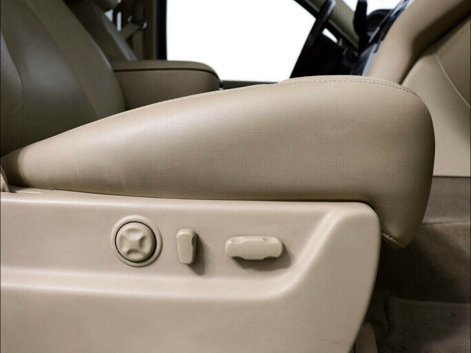 Cadillac Escalade, 6.2 л, АТ, 2013 фото 15