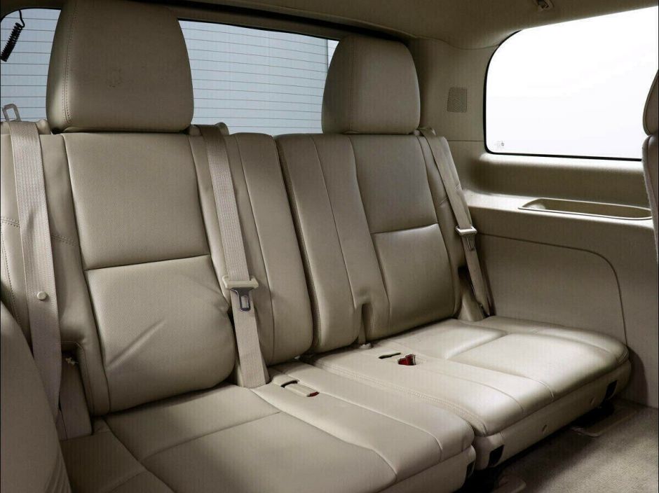 Cadillac Escalade, 6.2 л, АТ, 2013 фото 2