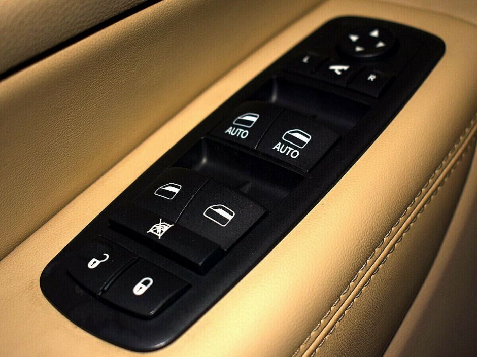 Jeep Grand Cherokee, 3.0 л, АТ, 2011 фото 11